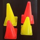 C�ne plastique de couleur