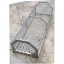 Cache au sol homme couch� - image 2